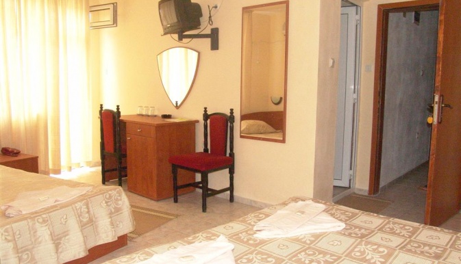 ANDREEV_FAMILY_HOTEL_NESSEBAR_BULGARIA_AIR_TOUR_TRAVEL